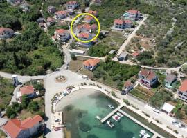 Roses Apartment, ξενοδοχείο σε Lukoran