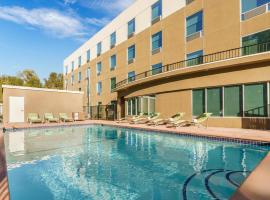 Holiday Inn Express & Suites Oakhurst-Yosemite Park Area by IHG, hotel in Oakhurst