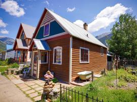 Reese Street Retreat, holiday home in Silverton