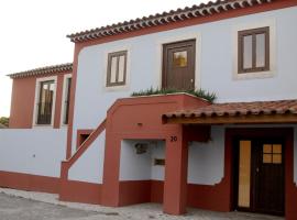 CASA AZUL, hotel with parking in Monchite