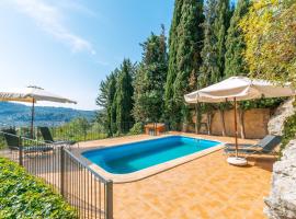 Wunderschöne ruhige Finca mit Pool in Galilea, holiday home in Galilea