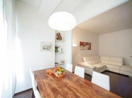 Roman Home Base in the Appio Latino, хотел в Рим