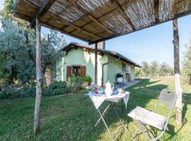 Stunning holiday home in Arezzo with private garden, semesterhus i Arezzo