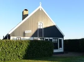 Attractive Home in Frisian