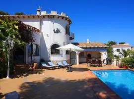 Casa Pera