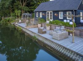 Gorgeous Riverside Chalet in Cothen, lággjaldahótel í Cothen