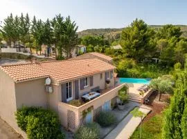 Villa in Caunes-Minervois with Private Pool