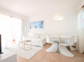 Apartamentos Annabel's 2-3 HABITACIONES, hôtel pour les familles à Cala Galdana