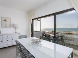Miral 3 - Sea front by HD PROPERTIES, ξενοδοχείο σε Quarteira