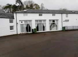 THE COACH HOUSE