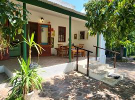 Rosenhof Garden Cottage, hótel í Clanwilliam