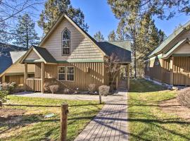 Klamath Falls Cabin Retreat with Deck and Grill! โรงแรมที่สัตว์เลี้ยงเข้าพักได้ในเคลมัทฟอลส์