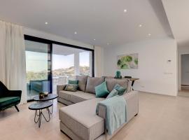 085 Modern Apartment in Trendy La Cala Golf Resort, hotell nära La Cala Golf, Málaga