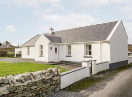 At the Crossroads, hotel en Louisburgh