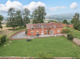 The Chestnuts, holiday home in Tenbury