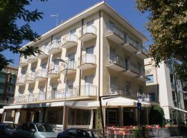 Hotel Londra, hotel pobl&iacute;ž Mezin&aacute;rodn&iacute; leti&scaron;tě Federica Felliniho - RMI, Rimini