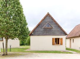 Holiday home at Lacapelle Marival, cottage in Lacapelle-Marival