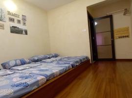 HOMESTAY DAMAI PERDANA, holiday home in Kuala Lumpur