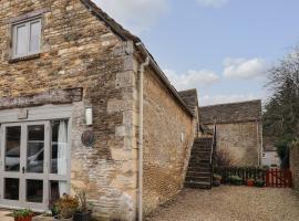 Greyhound Barn, vacation home in Ampney Crucis