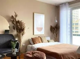 Etern Stays - Zen Apartment