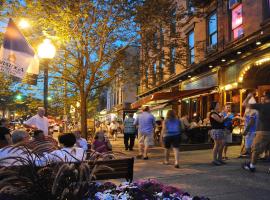 Holiday Inn Saratoga Springs by IHG、サラトガ・スプリングズのホテル