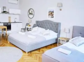 21 Floriańska Street Apartments