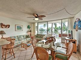 Condo with Private Lanai, Ocean View and On-Site Pool!、キヘイのホテル