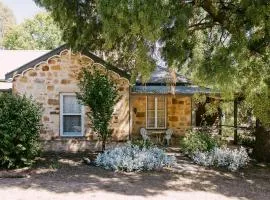Mintaro Hideaway