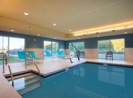 Holiday Inn Express & Suites - Beloit by IHG, hotel v destinaci Beloit