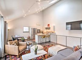 Contemporary-Boho Loft in Downtown Livingston!, hotel i Livingston