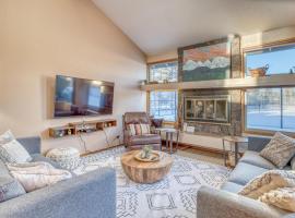 Quelah 21 - Meredith Lodging, παραθεριστική κατοικία σε Sunriver