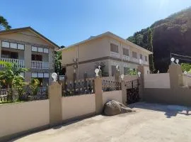 La Residence D'Almée Apartment and Studio