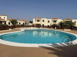 Teresita Deluxe with pool, accessible hotel in Caleta De Fuste