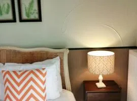 The Brown Horse Inn