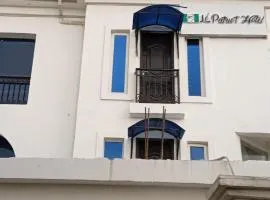 Lé Patriot Hotel