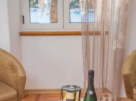 Deluxe Dreamy room in the Center of Hvar with Sea View, ξενοδοχείο στο Χβαρ
