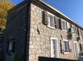 Family Stone house with magical Sea View, hotel with parking in Kaluđerac