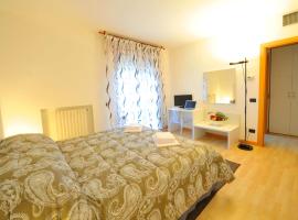 Bed and Breakfast La Sosta, hotel v mestu Ponte San Nicolo