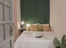 AJ Coffee & Bed, hotel di Coron