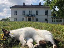 Amiralsgården Verstorp, bolig ved stranden i Karlskrona