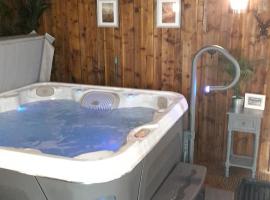 The Dookit - Aviemore Town House, hotel amb jacuzzi a Aviemore