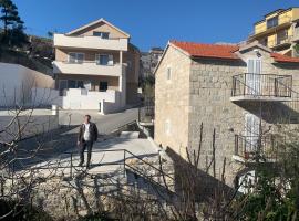 The Old Stone House near Split, Hotel mit Parkplatz in Žrnovnica