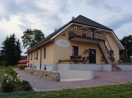 Pööni Guesthouse, hotel v destinaci Misso