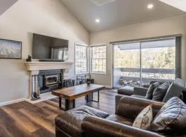 Ski in Ski Out 3 Bedrm 3 Bathrm fully remodeled Sierra Megeve Condo Steps to Canyon Lodge Sleeps 8
