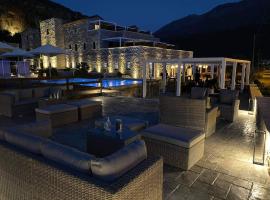 Itilo Traditional Hotel, luxury hotel in Neo Itilo