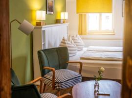 Pension Onkel Ernst, hotel boutique em Naumburg