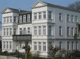 Villa Bismarckshöhe Wohnung Helene, отель в городе Альбек