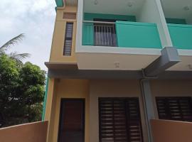 2-Storey Rental Unit w/ Garage in Balanga Bataan, olcsó hotel Tinajero városában