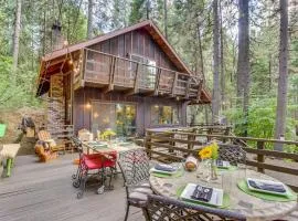 Walk Downtown Arnold Cabin with Large Deck!