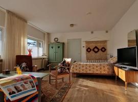 B&B Ut Kantuurke, homestay in Neer